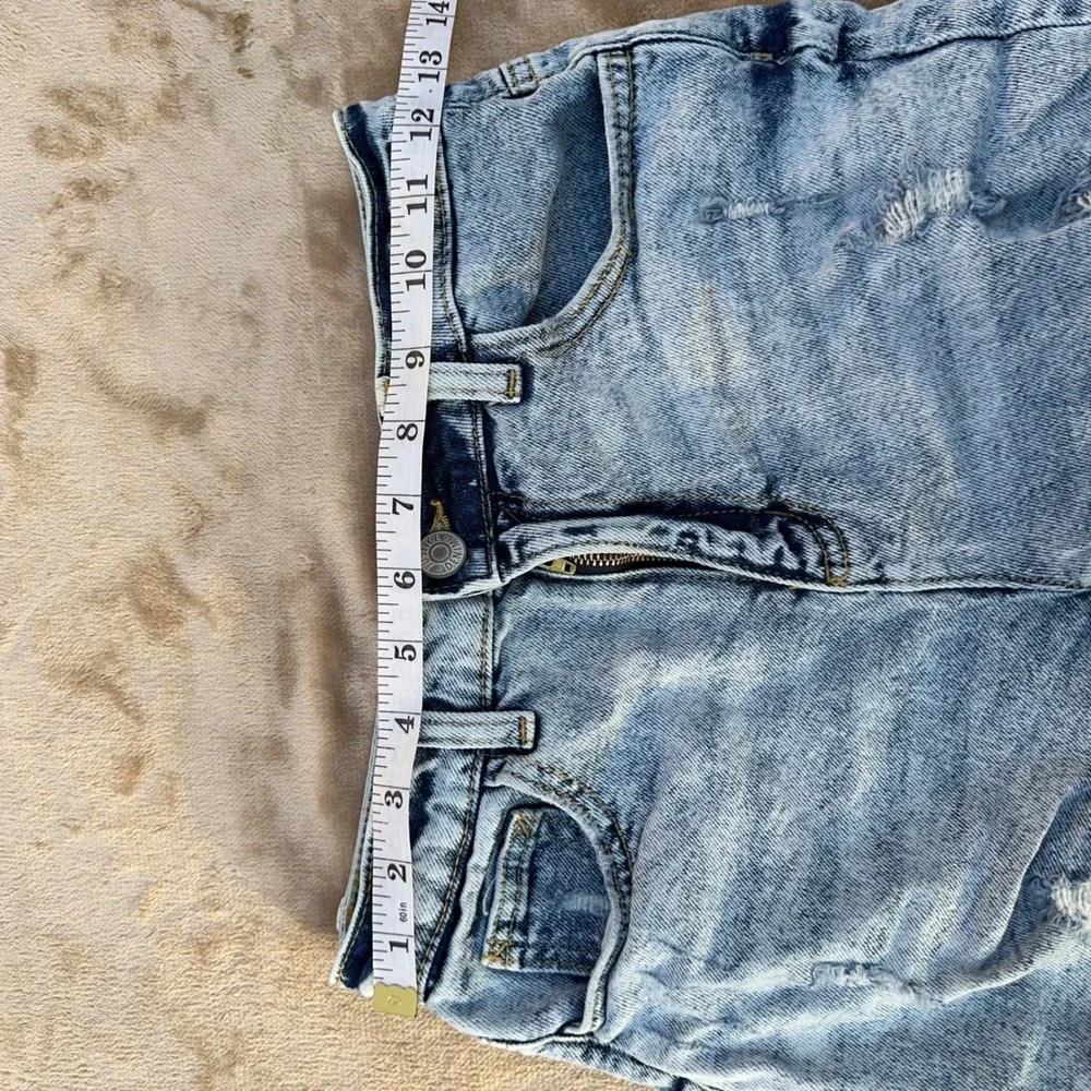 Justice Denim Shorts Girls Size 12 Light Blue Acid Wash Distressed Excellent